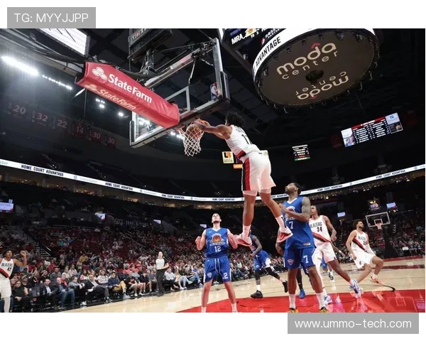 勇士季前赛对决开拓者 夏普精彩表现引领球队攻势